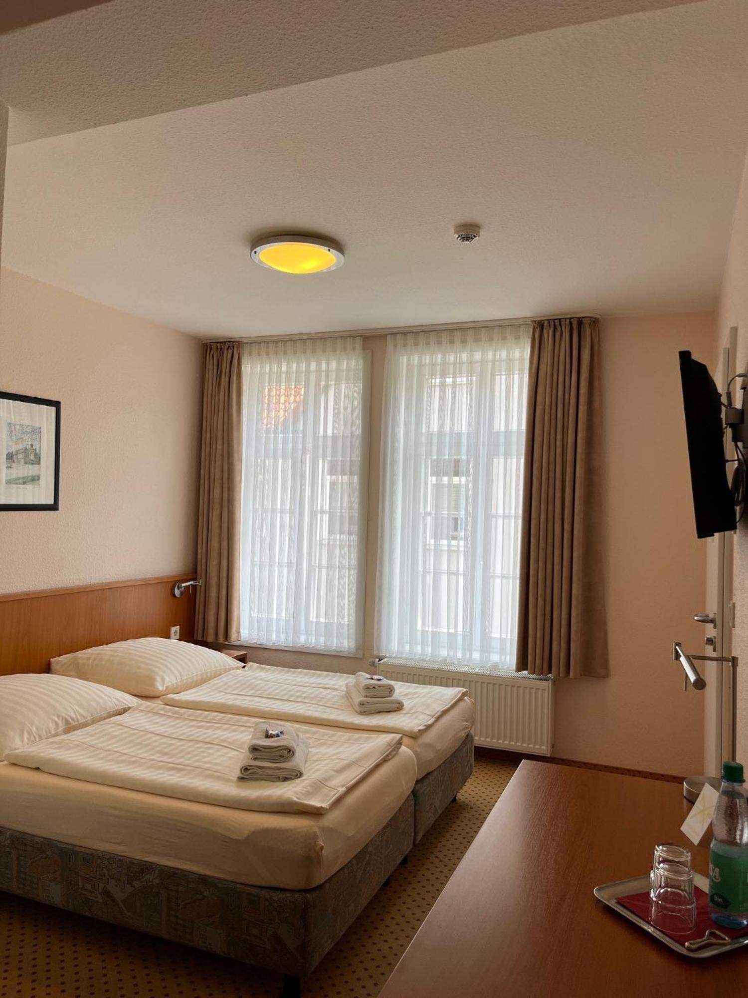 Hotel Brauhaus Bückeburg Exteriör bild